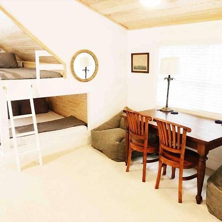 Liz Lane Cottage- Entire Guesthouse Чарлстон Екстер'єр фото