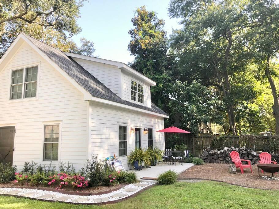 Liz Lane Cottage- Entire Guesthouse Чарлстон Екстер'єр фото